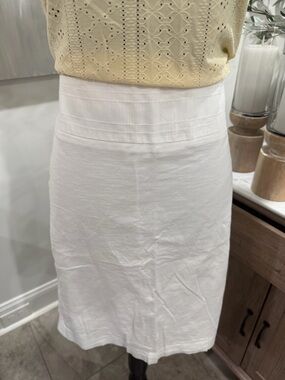 The Limited White Cotton Pencil Skirt with Wide Waistband